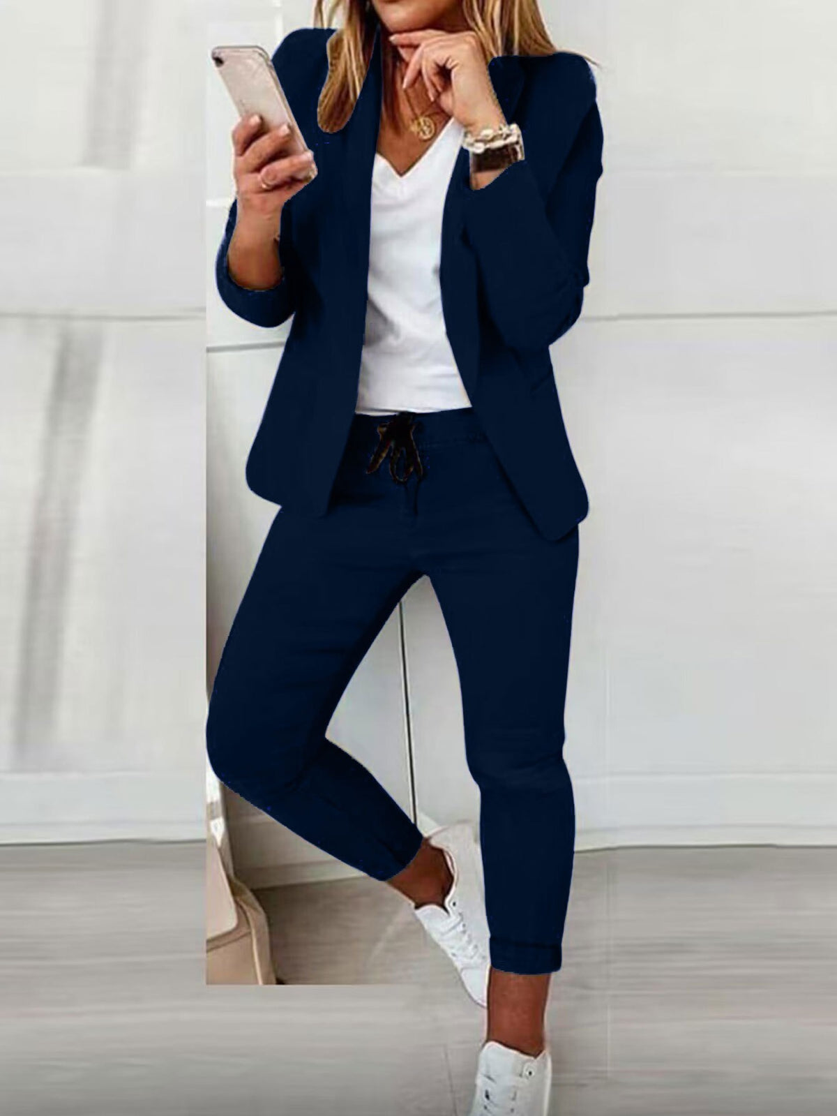 Casual fashion suits women&